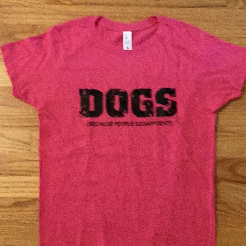 Distressed dog theme t-shirt NEW